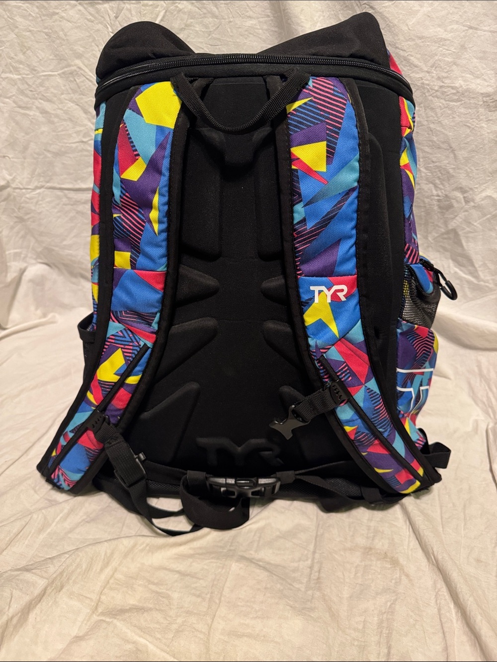 TYR Multicolor Geometric Backpack - Bold Pattern - Picture 4 of 6